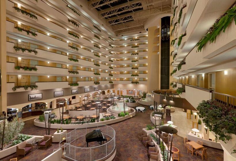 هتل Embassy Suites By Hilton Kansas City International Airport