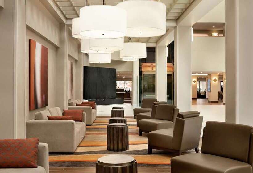 فندق Embassy Suites By Hilton Milwaukee Brookfield