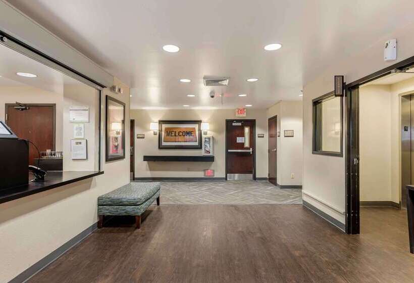 בית מלון כפרי Extended Stay America Select Suites  Minneapolis  Eden Prairie  Valley View Road