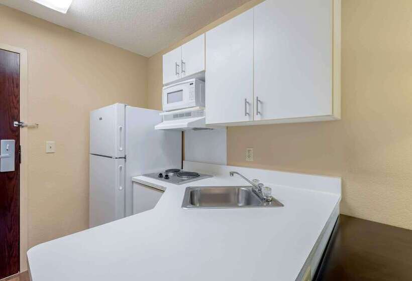 בית מלון כפרי Extended Stay America Select Suites  Minneapolis  Eden Prairie  Valley View Road