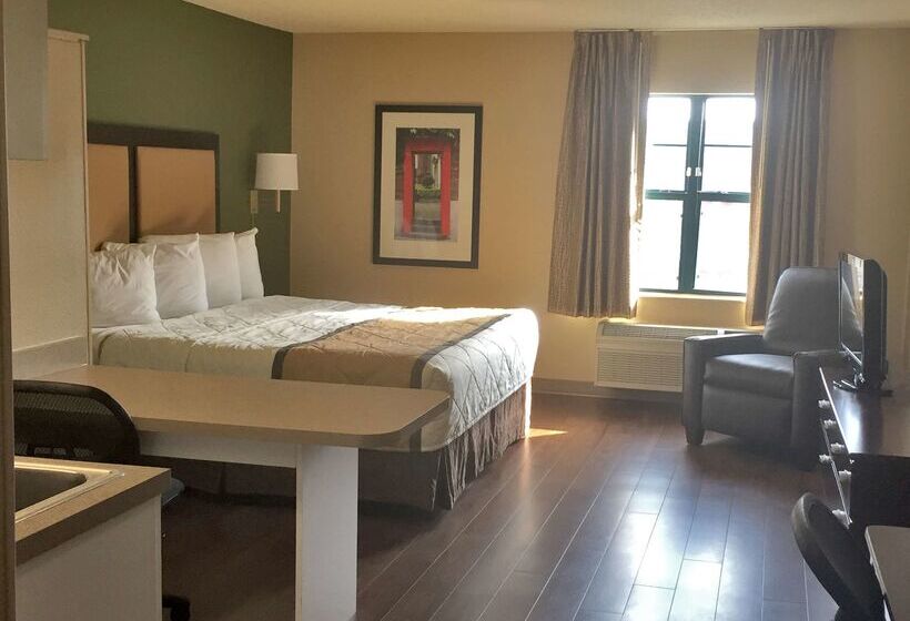 هتل Extended Stay America Suites  Detroit  Ann Arbor  Briarwood Mall