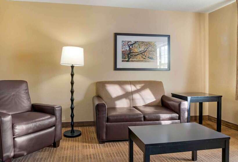 בית מלון כפרי Extended Stay America Select Suites   Detroit   Farmington Hills