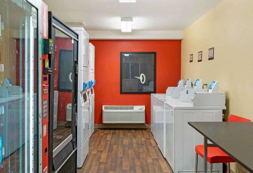 בית מלון כפרי Extended Stay America Select Suites   Detroit   Farmington Hills