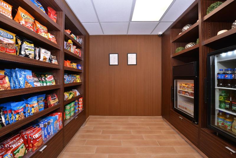 هتل Fairfield By Marriott Rochester Henrietta/university Area