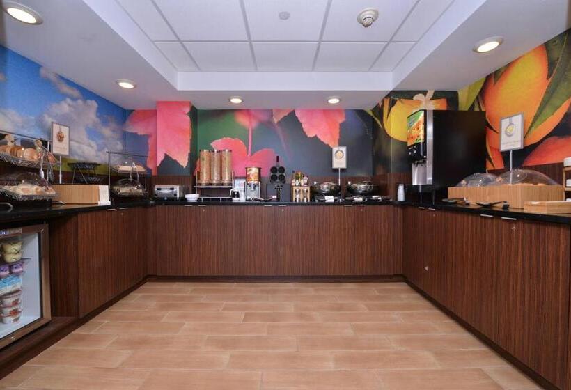 هتل Fairfield By Marriott Rochester Henrietta/university Area