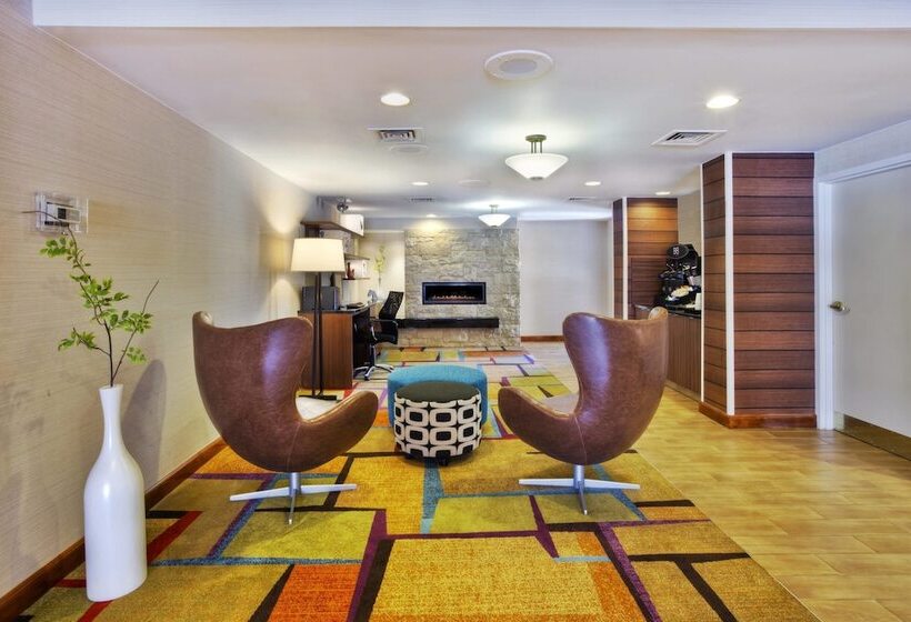 هتل Fairfield Inn Ann Arbor