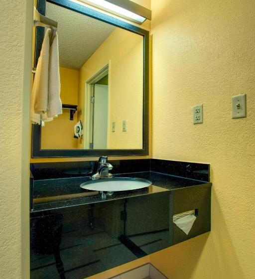 هتل Fairfield Inn By Marriott Las Cruces