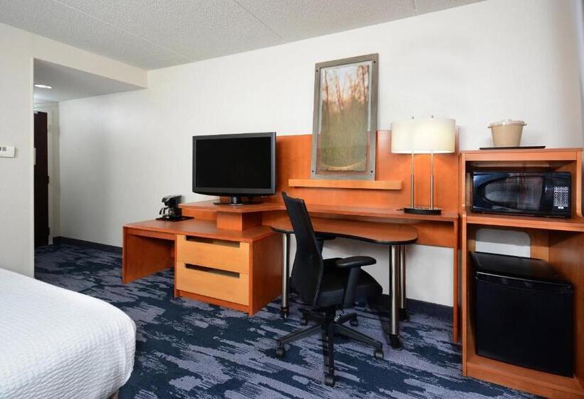 هتل Fairfield Inn & Suites By Marriott Charlottesville North