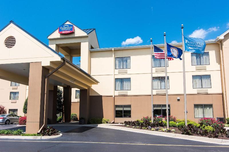 هتل Fairfield By Marriott Chesapeake