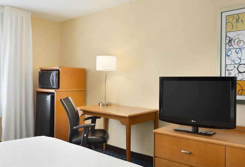 هتل Fairfield Inn & Suites Fort Worth University Drive