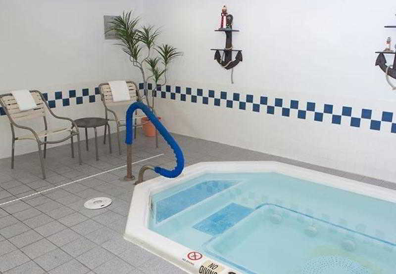 هتل Fairfield Inn & Suites Fort Worth University Drive