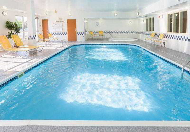 هتل Fairfield Inn & Suites Grand Rapids