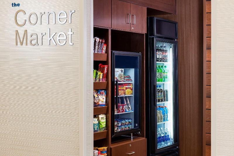 هتل Fairfield Inn & Suites Grand Rapids