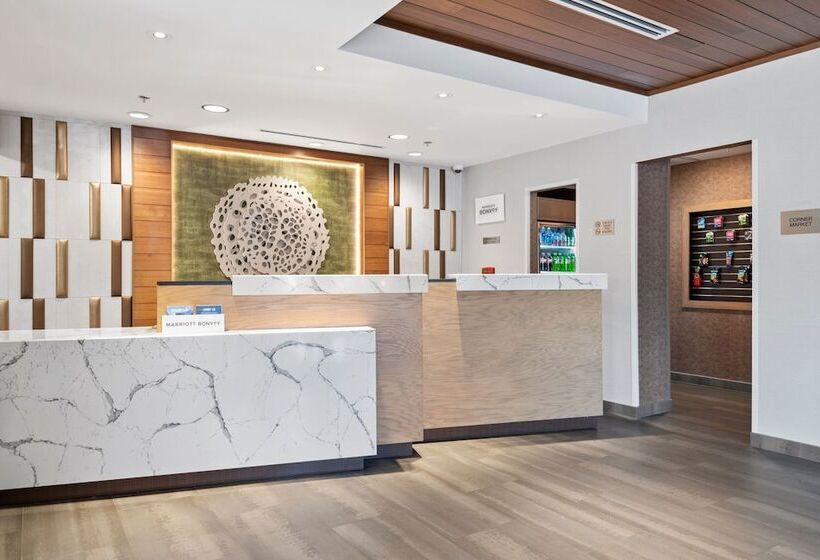 هتل Fairfield Inn & Suites By Marriott Hickory