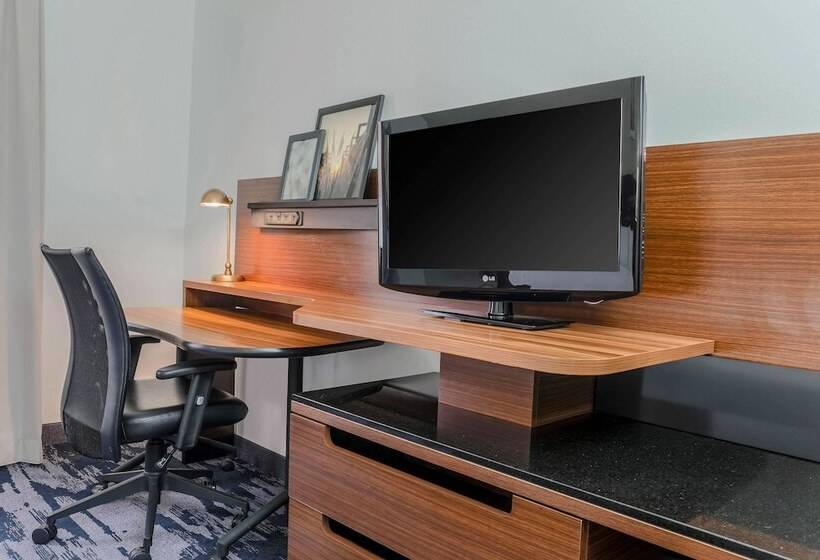 هتل Fairfield Inn & Suites Houston Westchase