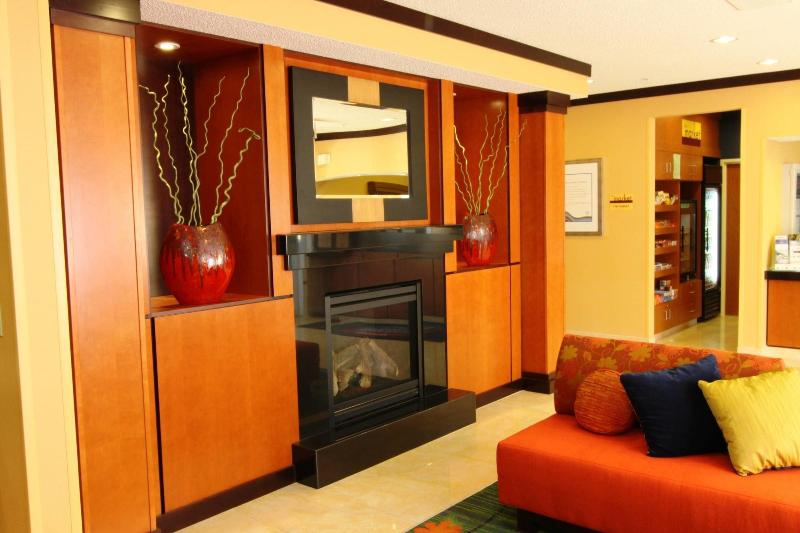 בית מלון כפרי Fairfield Inn & Suites Minneapolis Burnsville