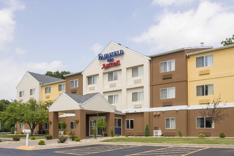 בית מלון כפרי Fairfield Inn & Suites By Marriott Quincy