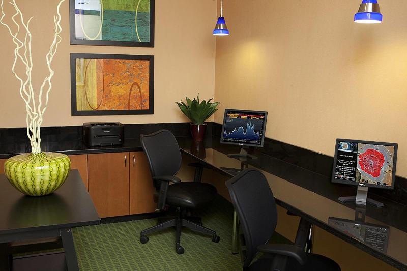 호텔 Fairfield Inn & Suites By Marriott Toledo Maumee