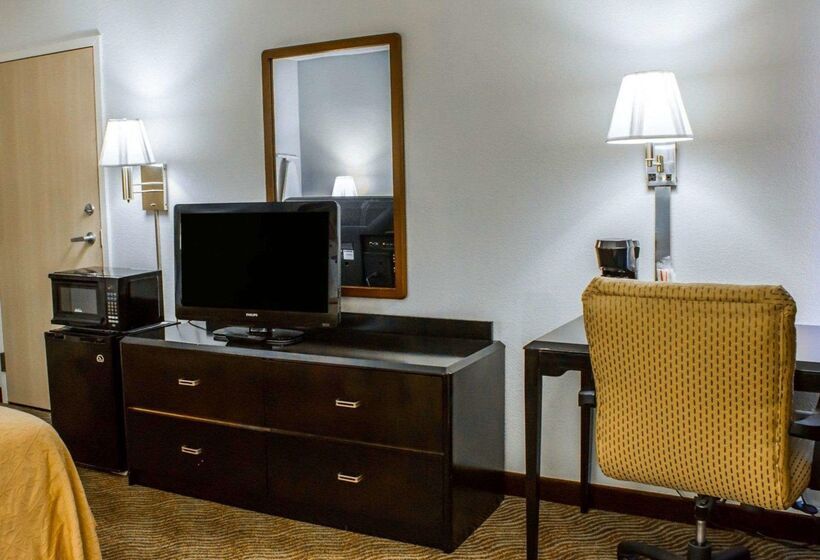 فندق Quality Inn