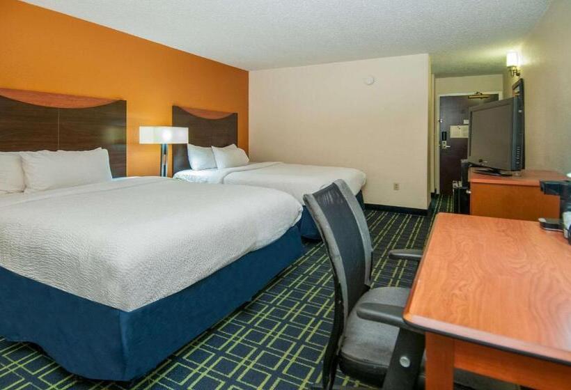בית מלון כפרי Quality Inn & Suites