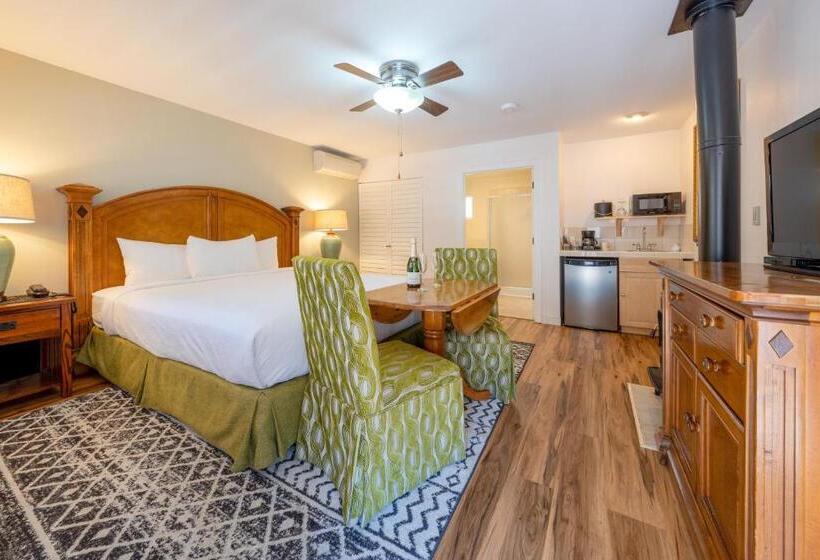 호텔 The Inn On Pine