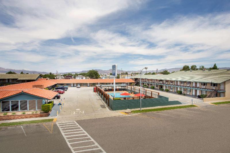 منتجع Travelodge By Wyndham Hawthorne