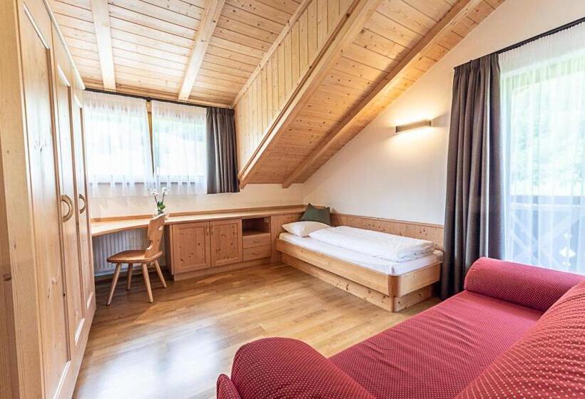 בית מלון כפרי Agriturismo Corjel