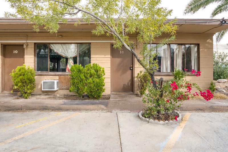 مُتل Las Vegas Oasis