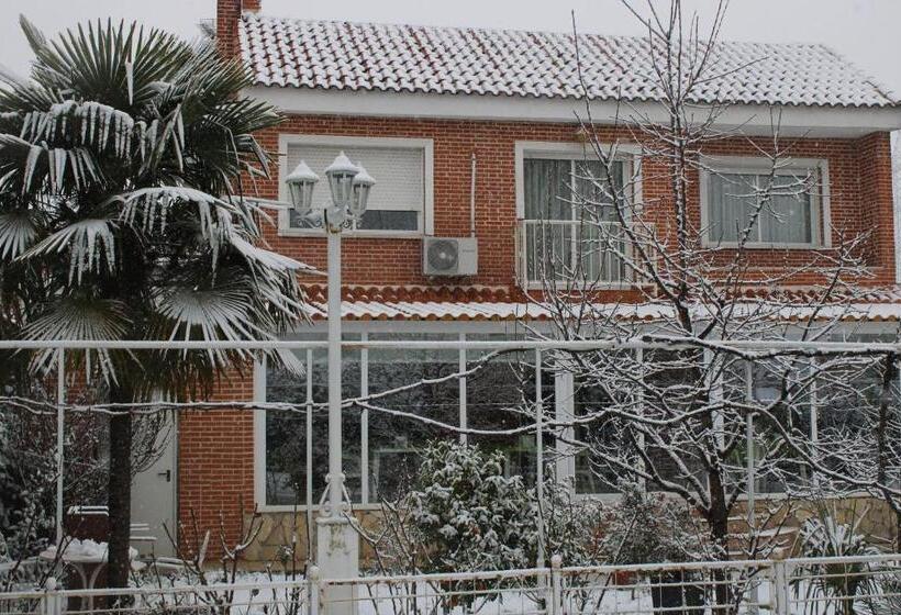 Pensión Residencial Playa Lisa