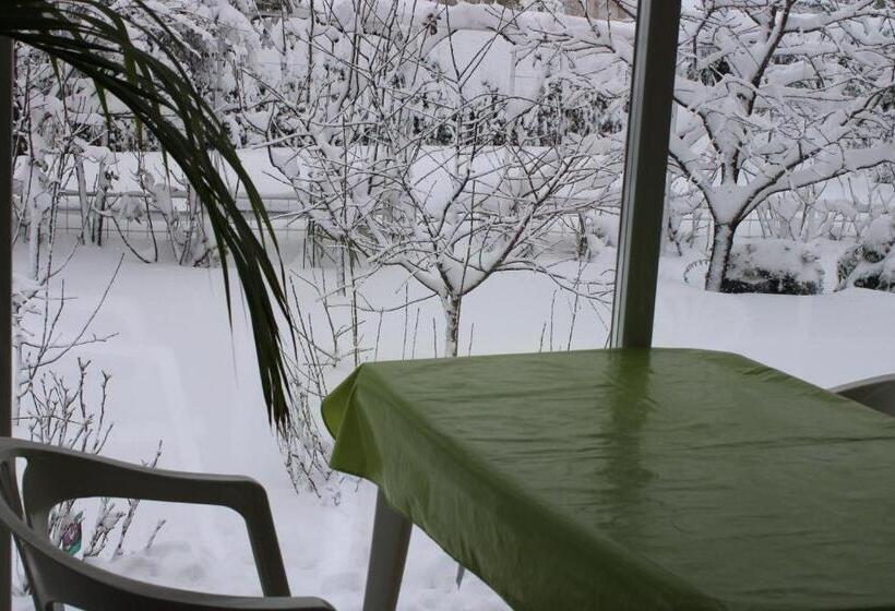 Pensión Residencial Playa Lisa