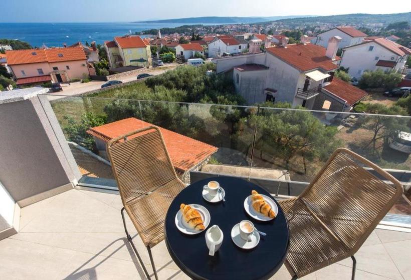 تختخواب و صبحانه Pansion Leggero