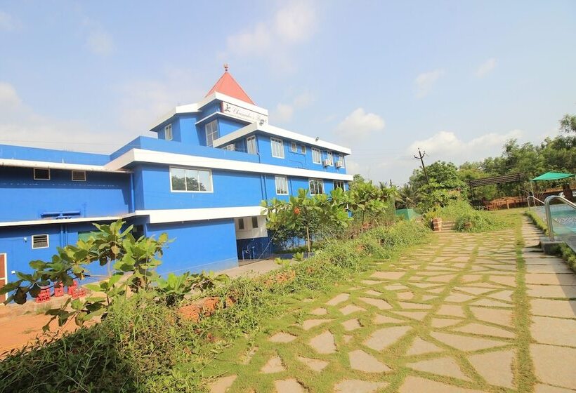 호텔 Chrisander's Resort By Oyo Rooms