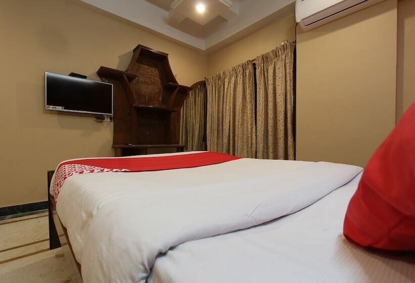 酒店 Kubera Palace By Oyo Rooms