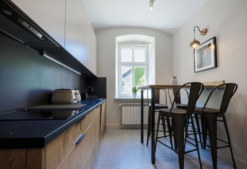 ホテル Staypolska