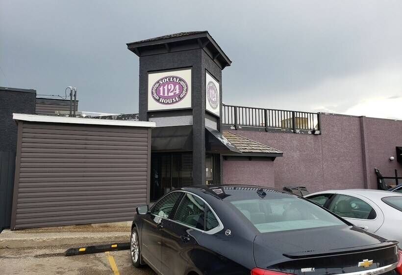 مُتل Tower Inn