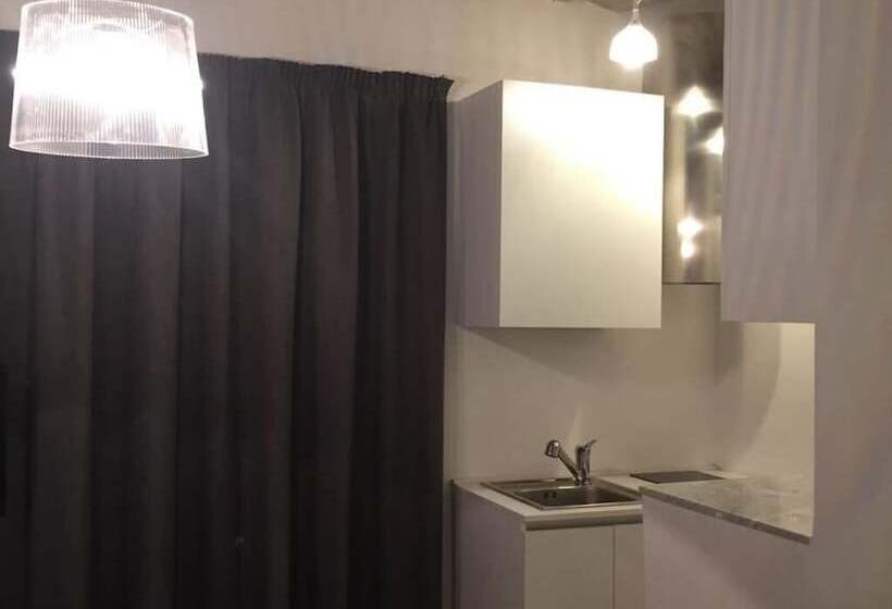 פנסיון Camere Nicolina 2