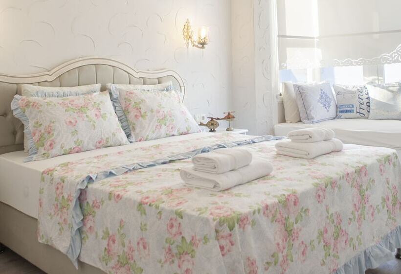 تختخواب و صبحانه Kybele Suites Alacati