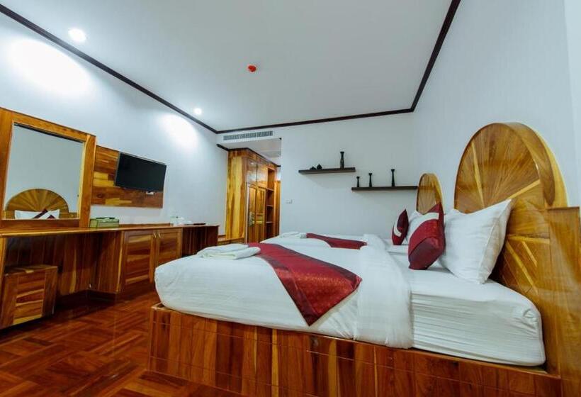هتل Sky View Resort Buriram
