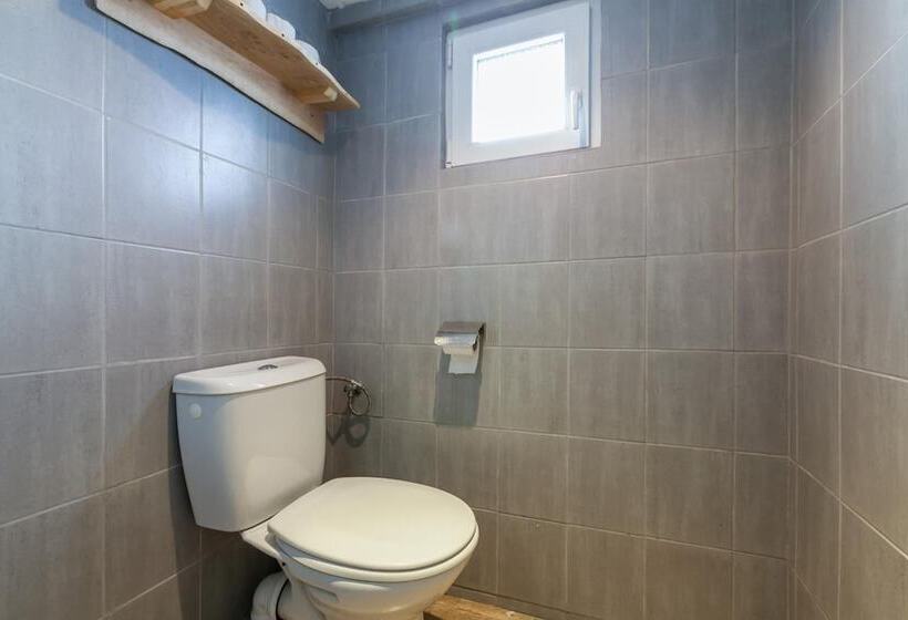 Nomado Hostel