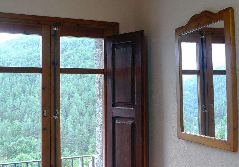 بنسيون Cal Pastor