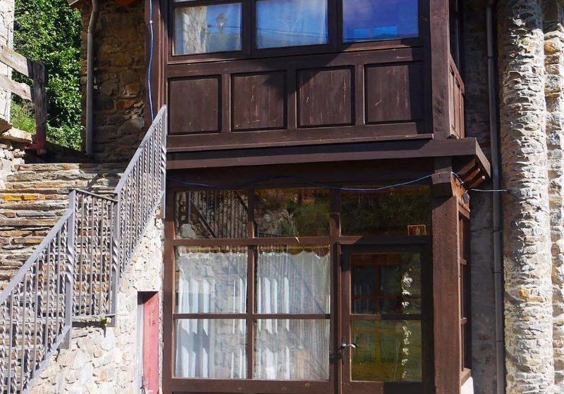 بنسيون Cal Pastor