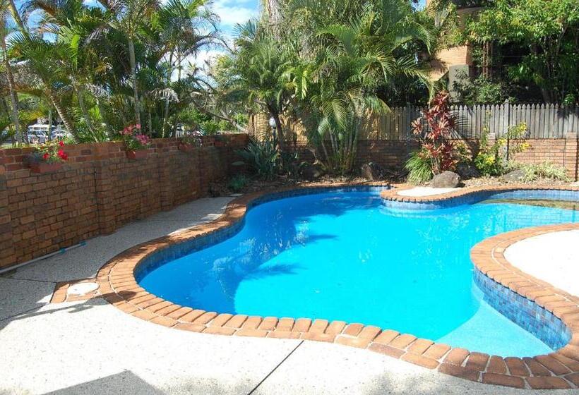 Byron Pacific Apartments