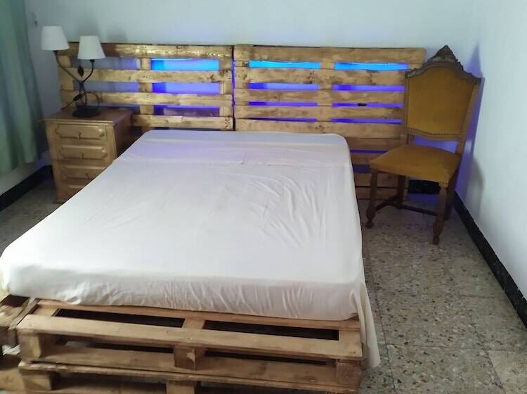 بنسيون Casa Rural Los Amigos