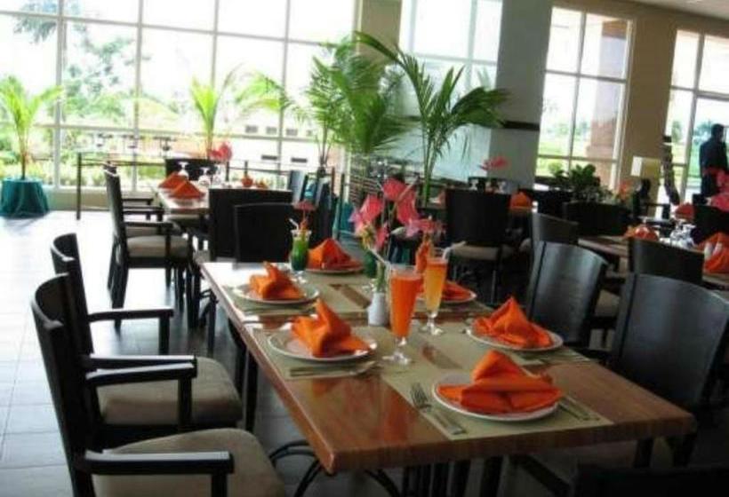 בית מלון כפרי Mactan Island Condo La Mirada Residence , Beach Resort , Large 1 Bedroom , Pools , Ocean Views, Fast