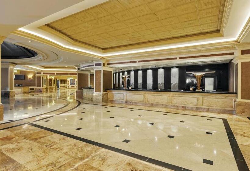 Gold Strike Casino Resort