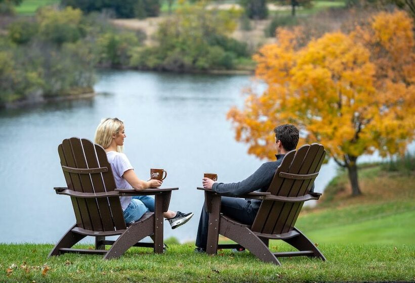 Grand Geneva Resort And Spa