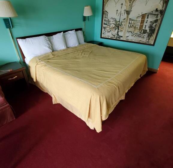 Gray Plaza Motel West Frankfort