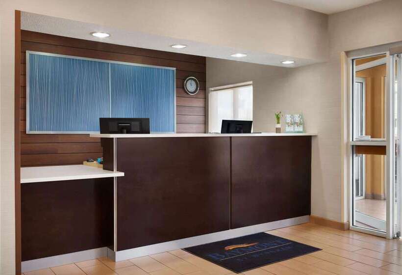 בית מלון כפרי Baymont By Wyndham Tulsa