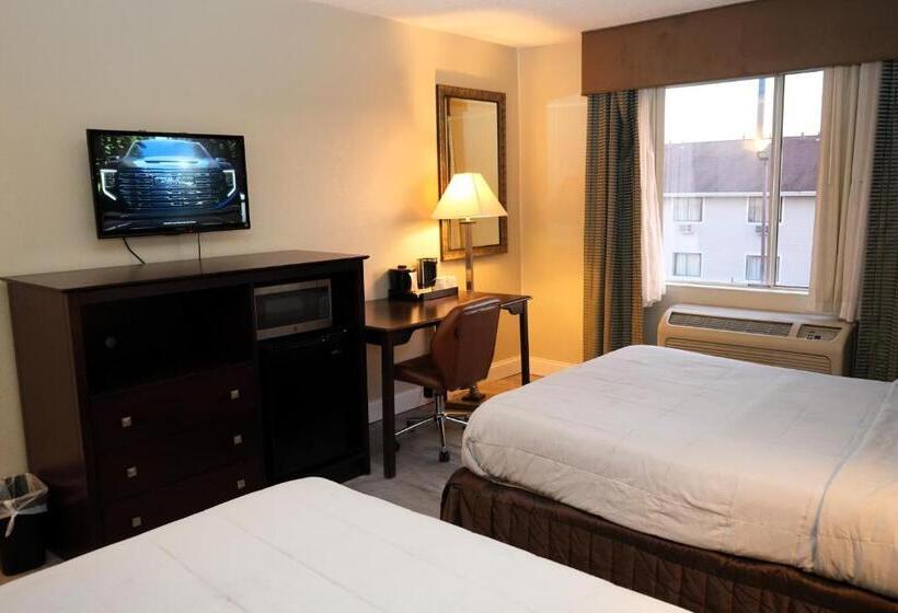호텔 Copley Inn & Suites, Copley   Akron