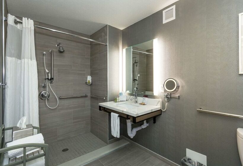 בית מלון כפרי Doubletree By Hilton Harrisonburg